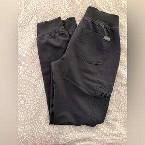 Figs Zamora Charcoal Scrub Pants